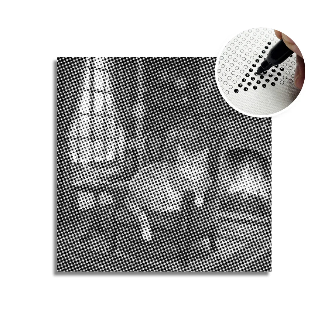 Vrouwen met een Wolf dot painting