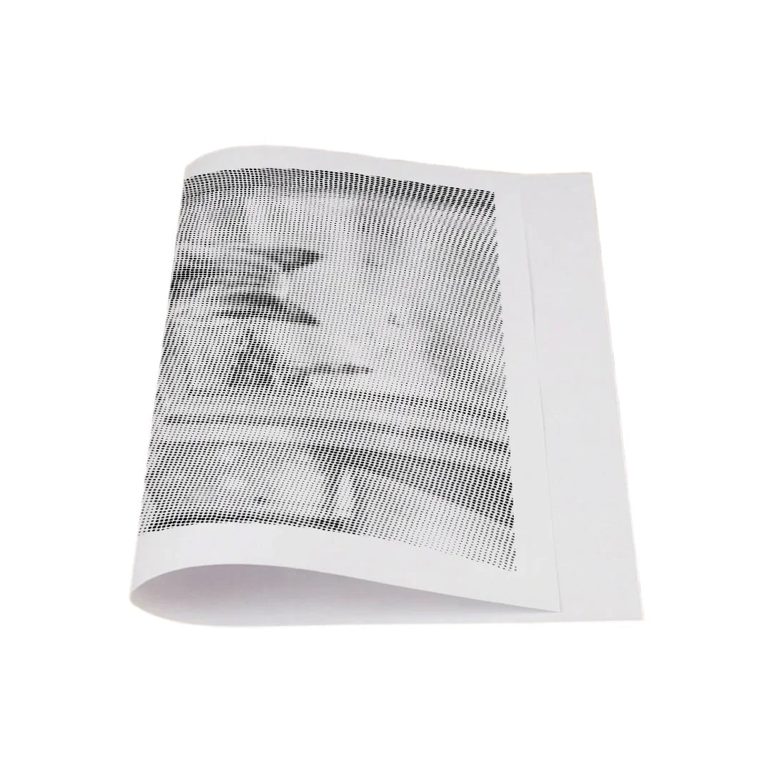 Vrouwen met een Wolf dot painting