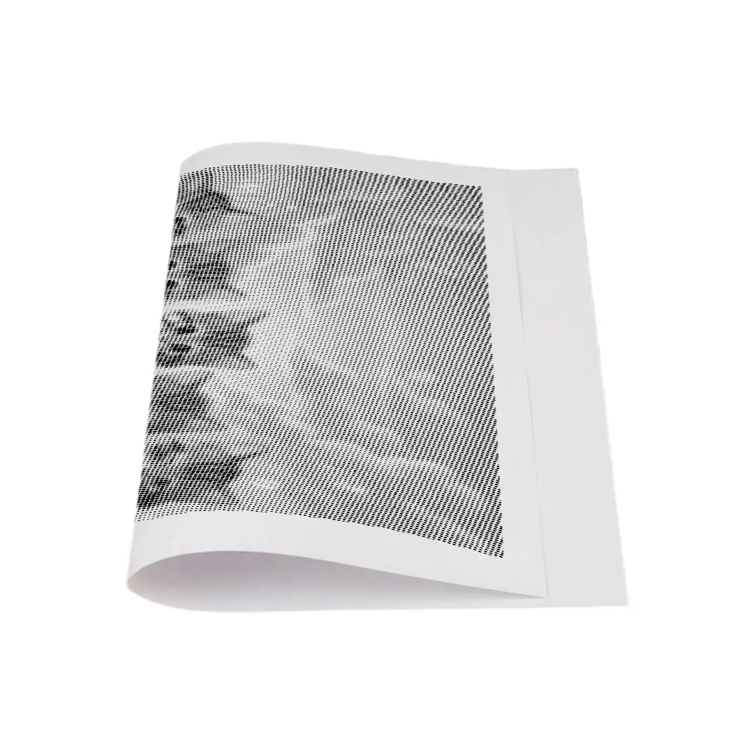 Vrouwen met een Wolf dot painting