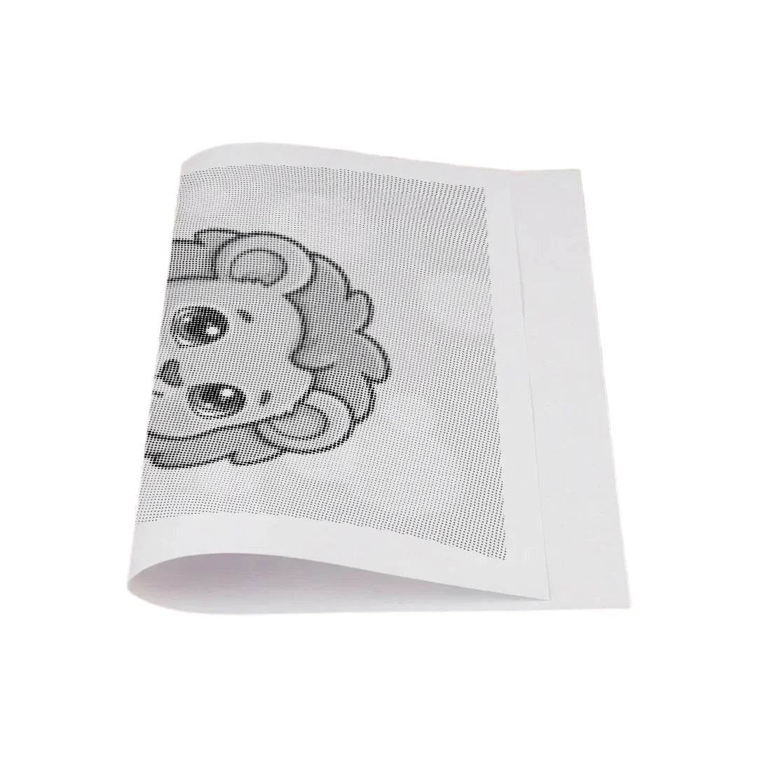 Vrouwen met een Wolf dot painting