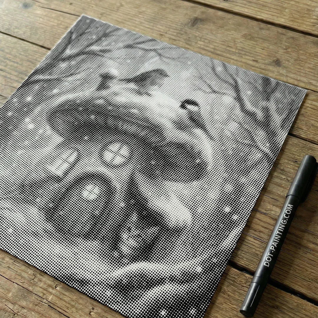 Vrouwen met een Wolf dot painting