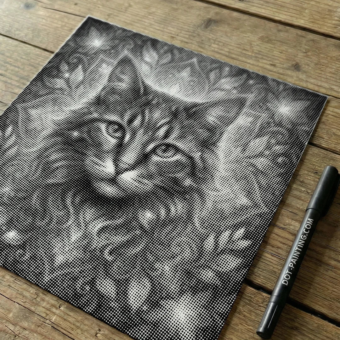 Vrouwen met een Wolf dot painting