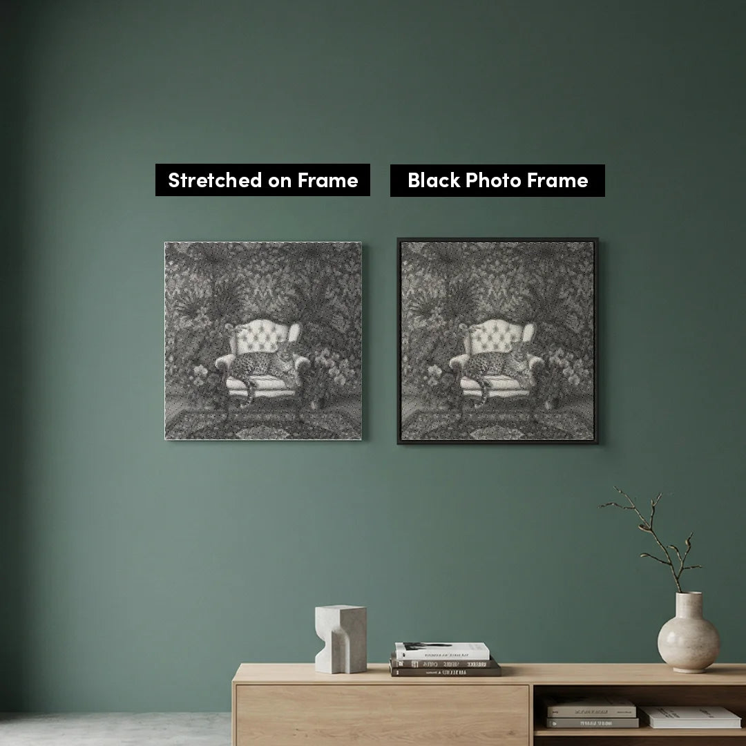 Vrouwen met een Wolf dot painting