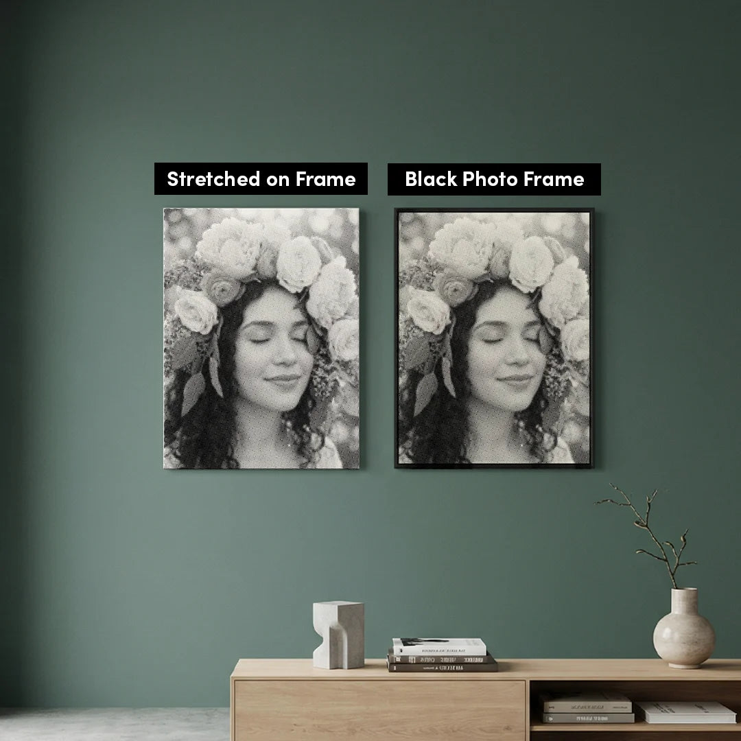 Vrouwen met een Wolf dot painting